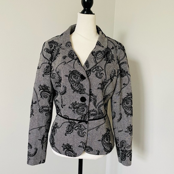 Jones New York Floral Embroidered Jacket - Picture 5 of 6